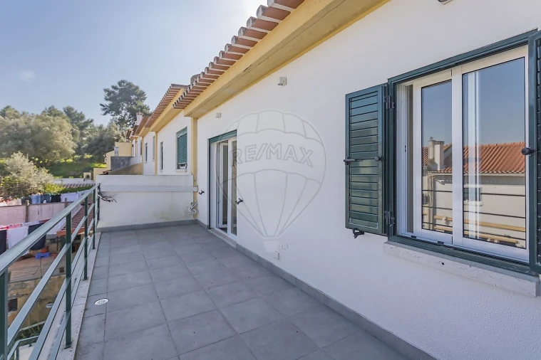 Moradia T3 para Venda em Santa Iria de Azoia, São João da Talha e Bobadela Foto 8