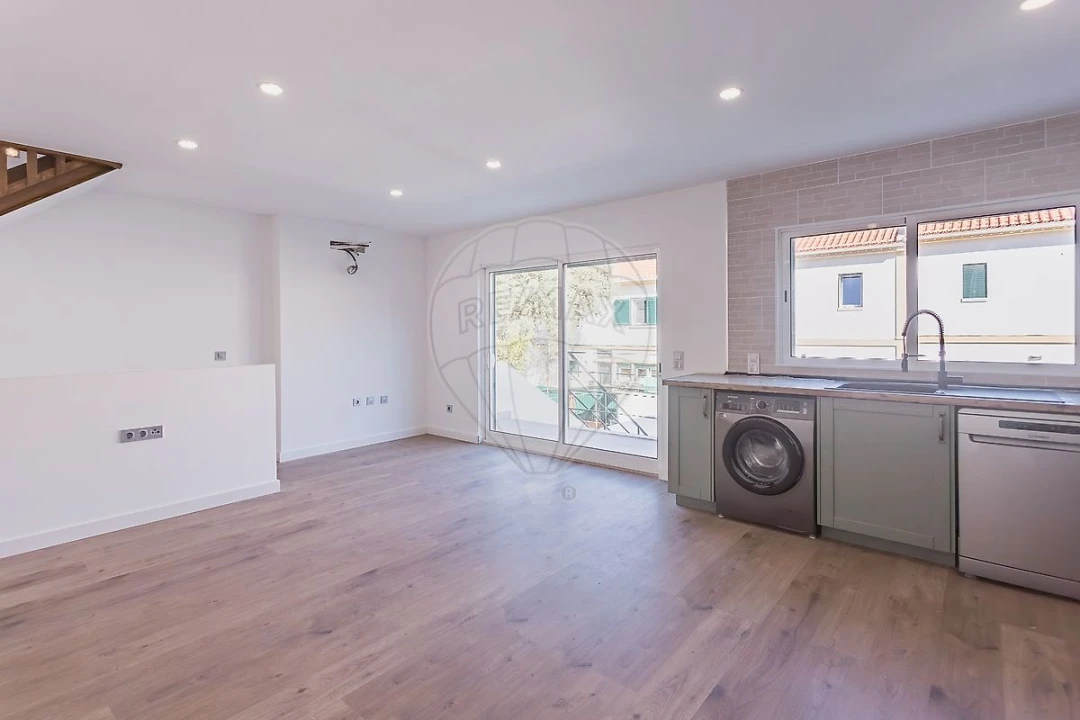 Moradia T3 para Venda em Santa Iria de Azoia, São João da Talha e Bobadela Foto 40