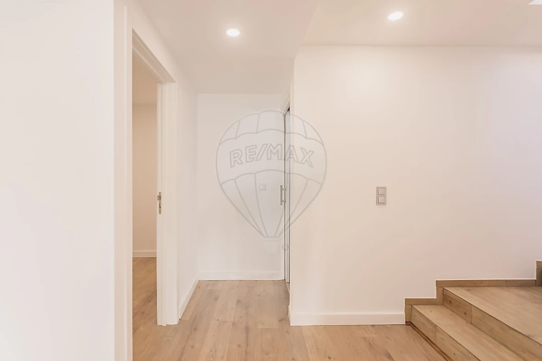 Moradia T3 para Venda em Santa Iria de Azoia, São João da Talha e Bobadela Foto 28