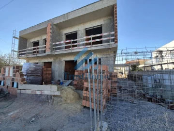 Moradia T4 para Venda em Fernao Ferro