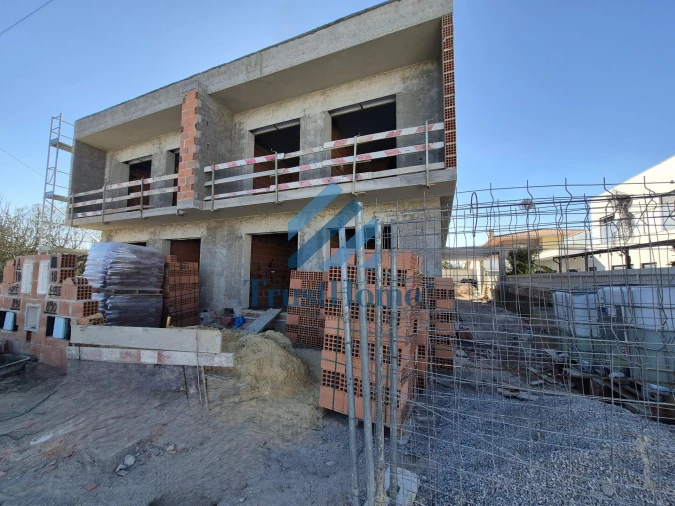 Moradia T4 para Venda em Fernao Ferro Foto 2