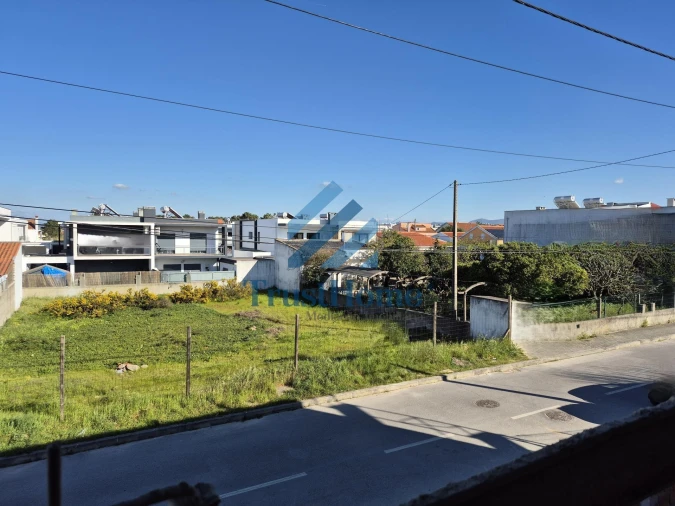 Moradia T4 para Venda em Fernao Ferro Foto 24