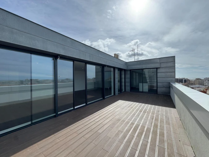 Apartamento T4 para Venda em Póvoa de Varzim, Beiriz e Argivai Foto 1