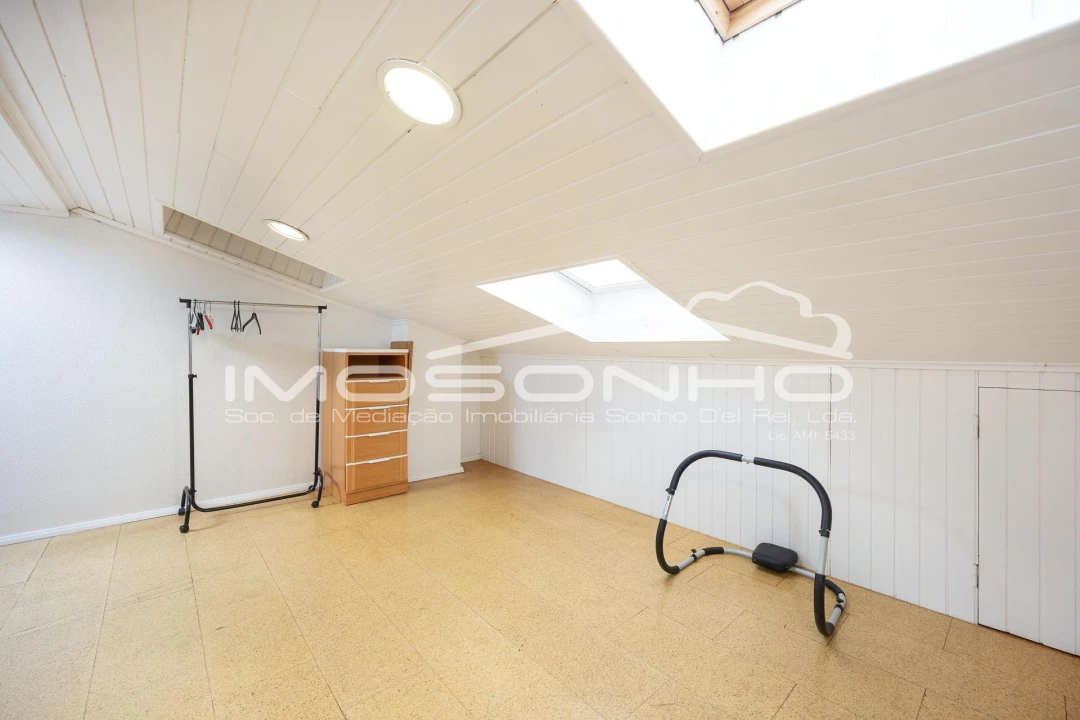 Moradia T4 para Venda em Marinha Grande Foto 22