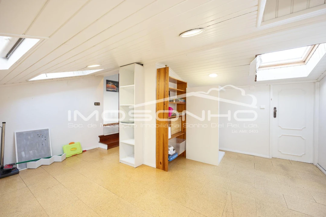 Moradia T4 para Venda em Marinha Grande Foto 23