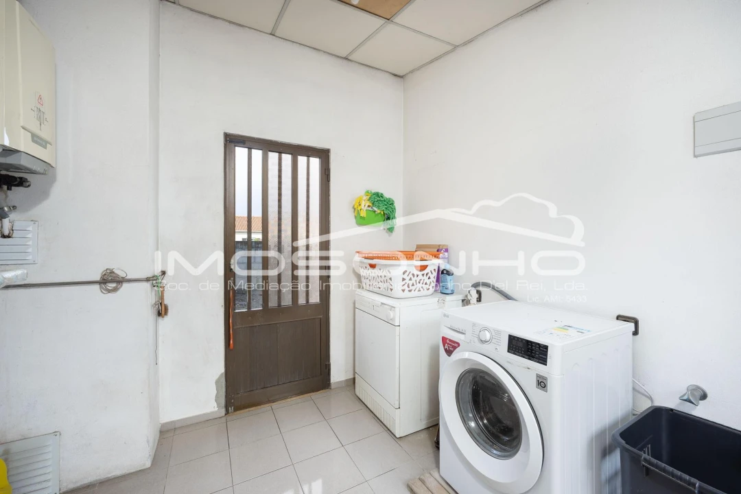 Moradia T4 para Venda em Marinha Grande Foto 26