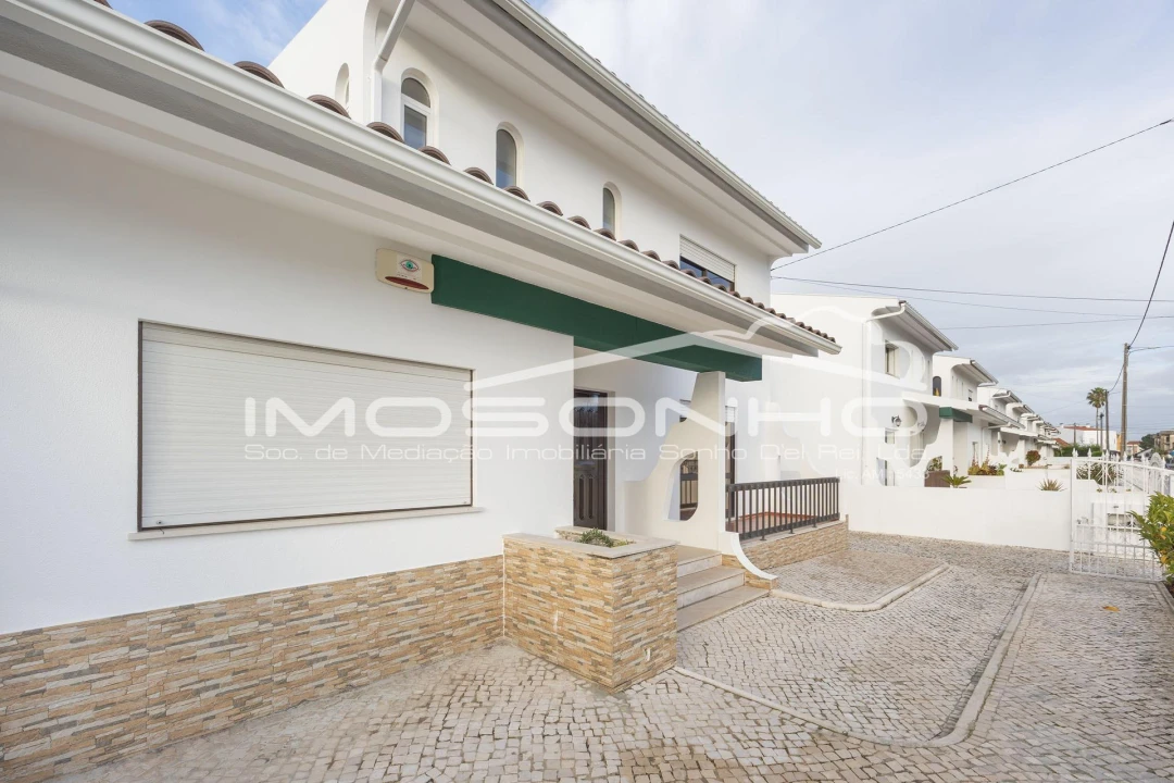 Moradia T4 para Venda em Marinha Grande Foto 30