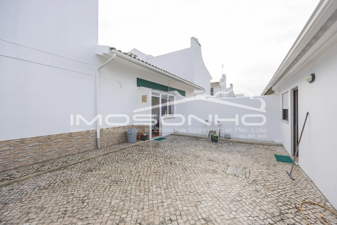 Moradia T4 para Venda em Marinha Grande Foto 33