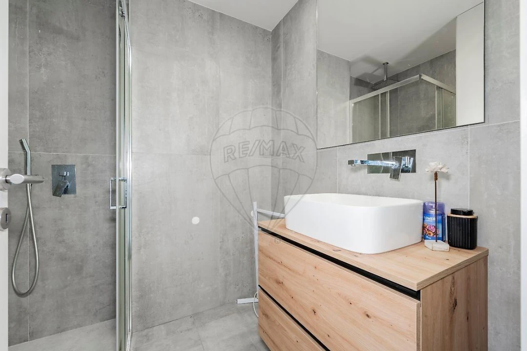 Moradia T4 para Venda em Palmeira Foto 19