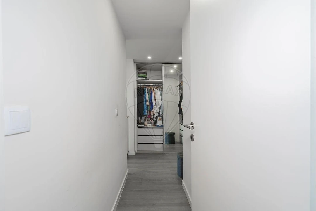 Moradia T4 para Venda em Palmeira Foto 26