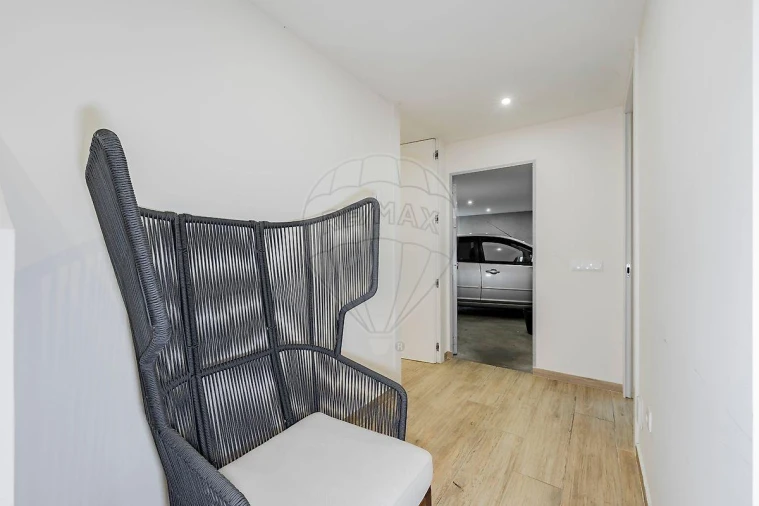 Moradia T4 para Venda em Palmeira Foto 30