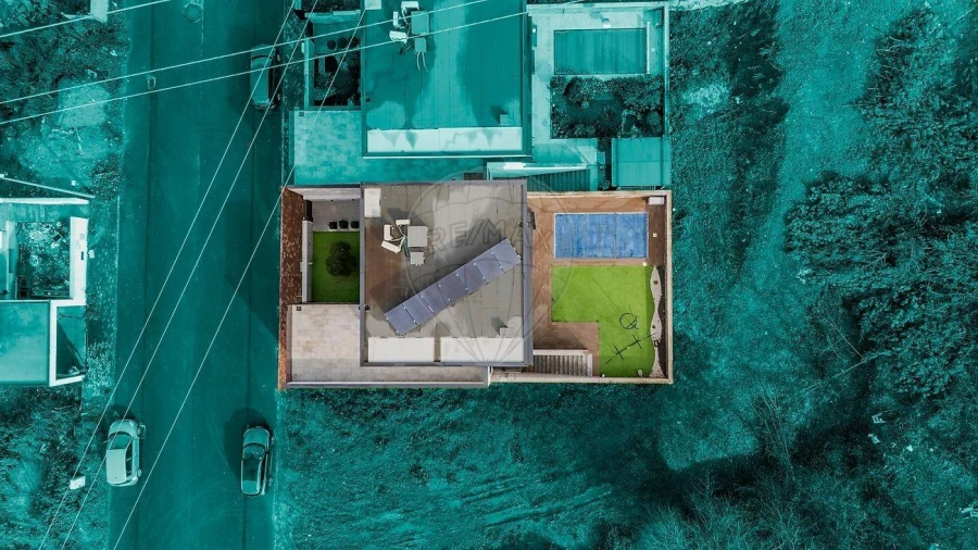 Moradia T4 para Venda em Palmeira Foto 37