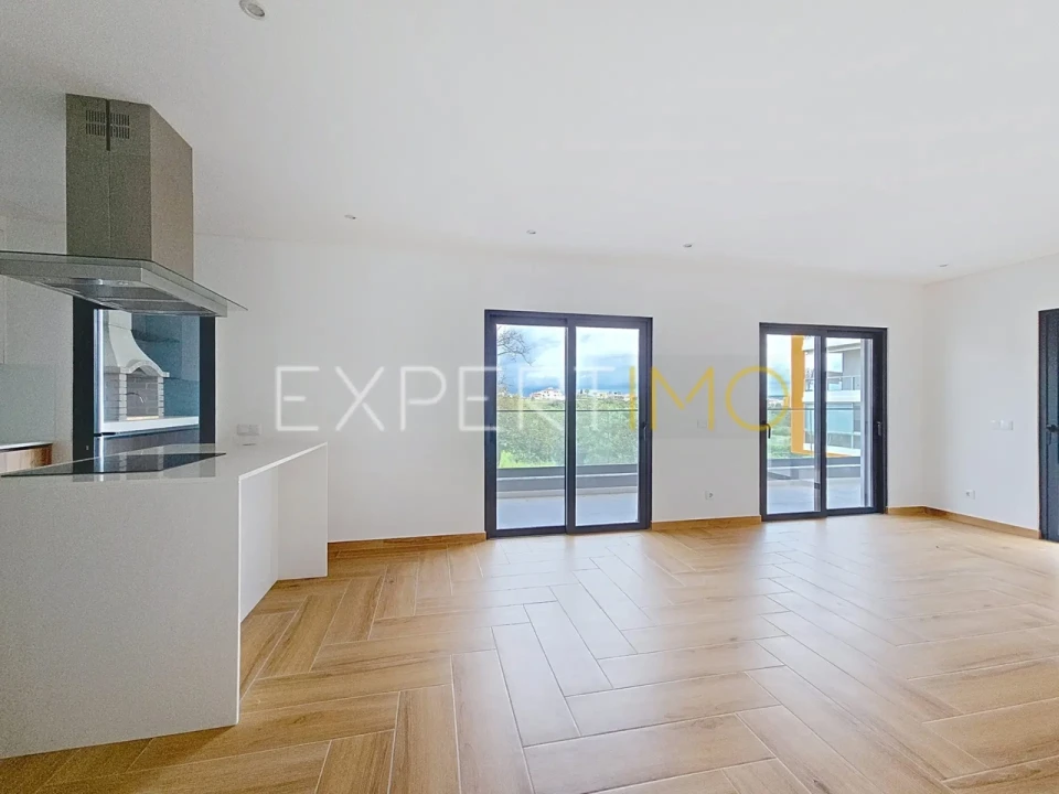 Apartamento T3 para Venda em Portimão Foto 2