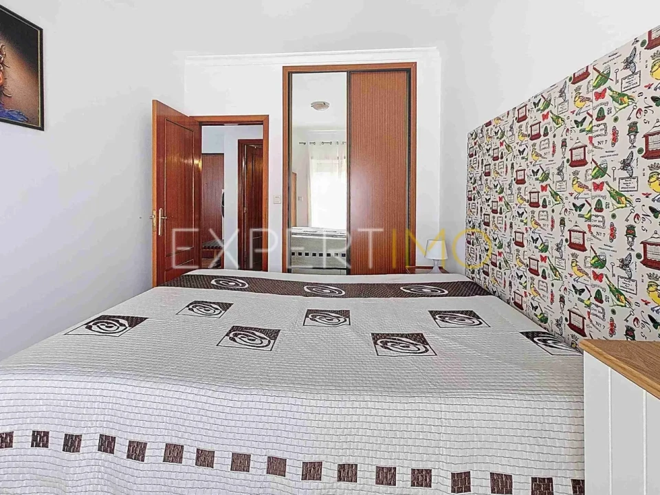 Apartamento T1 para Venda em Portimão Foto 3