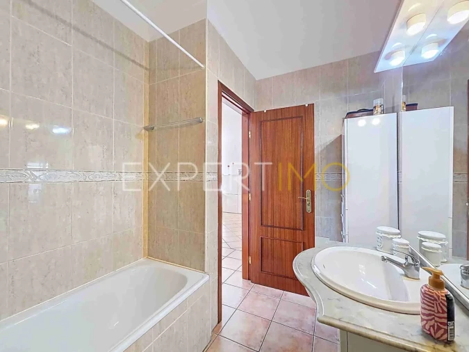 Apartamento T1 para Venda em Portimão Foto 12