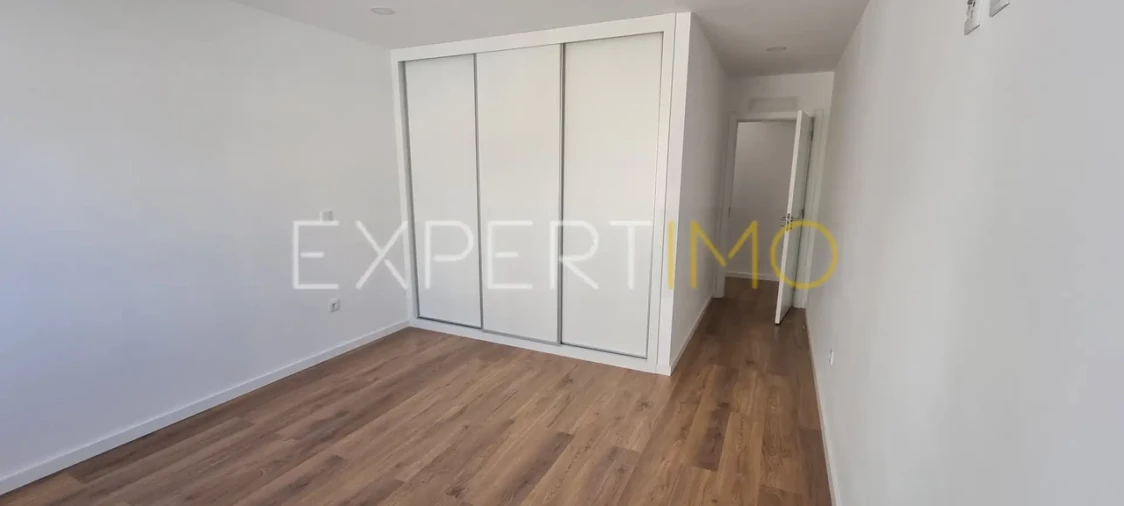 Apartamento T2 para Venda em Lamego (Almacave e Sé) Foto 11