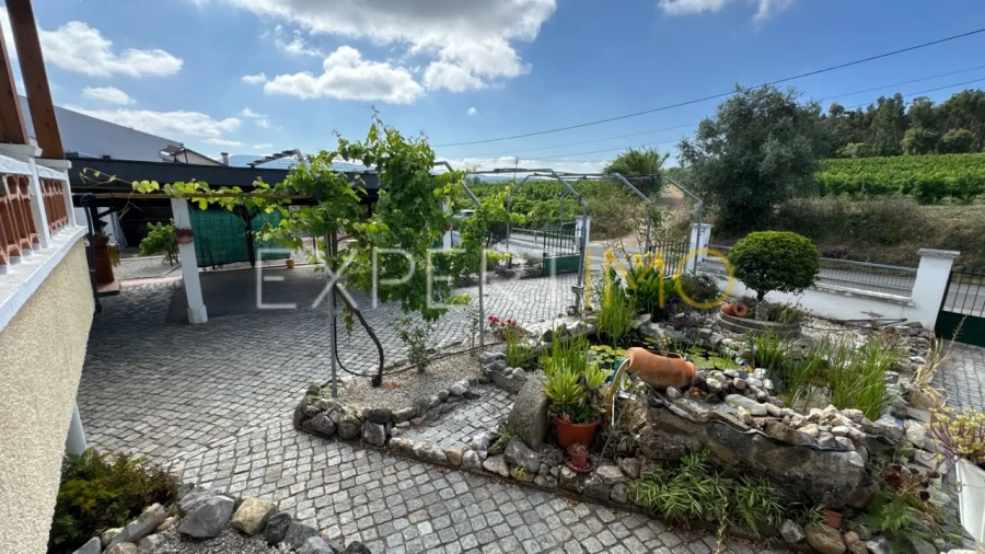 Moradia T4 para Venda em Casal Comba Foto 22