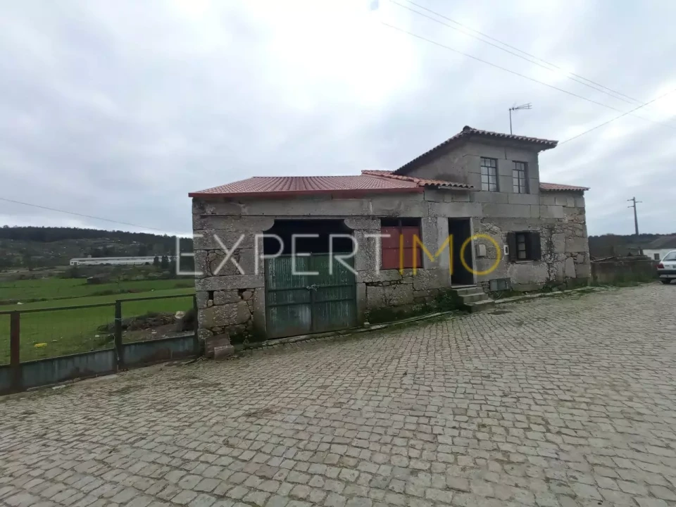 Moradia T5 para Venda em Matança Foto 3