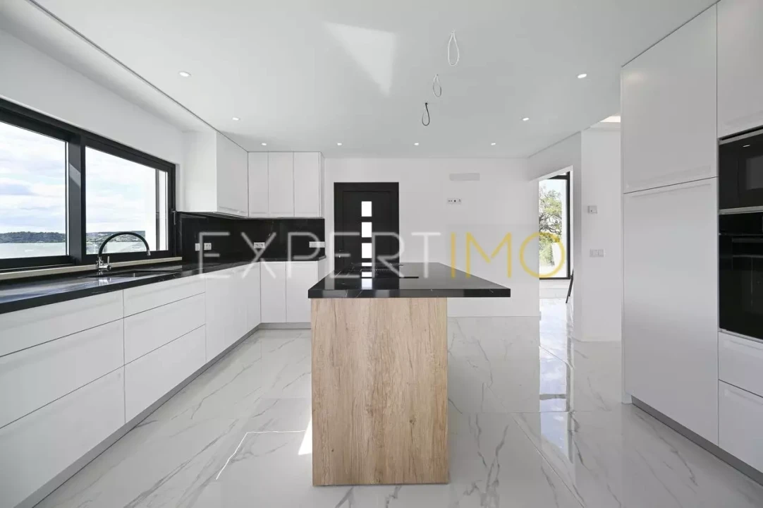 Moradia T5 para Venda em São Brás de Alportel Foto 24