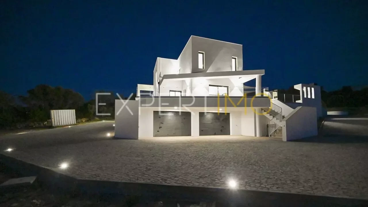 Moradia T5 para Venda em São Brás de Alportel Foto 9