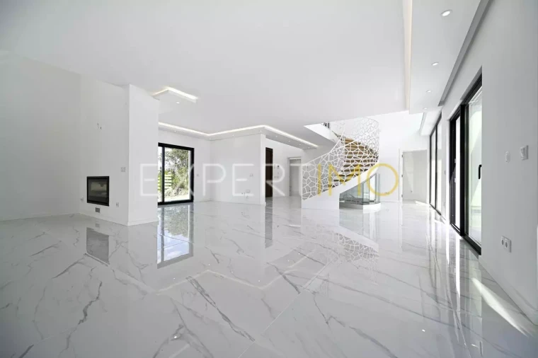 Moradia T5 para Venda em São Brás de Alportel Foto 18