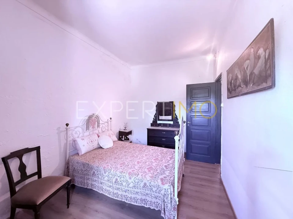 Moradia T4 para Venda em Carregado e Cadafais Foto 9