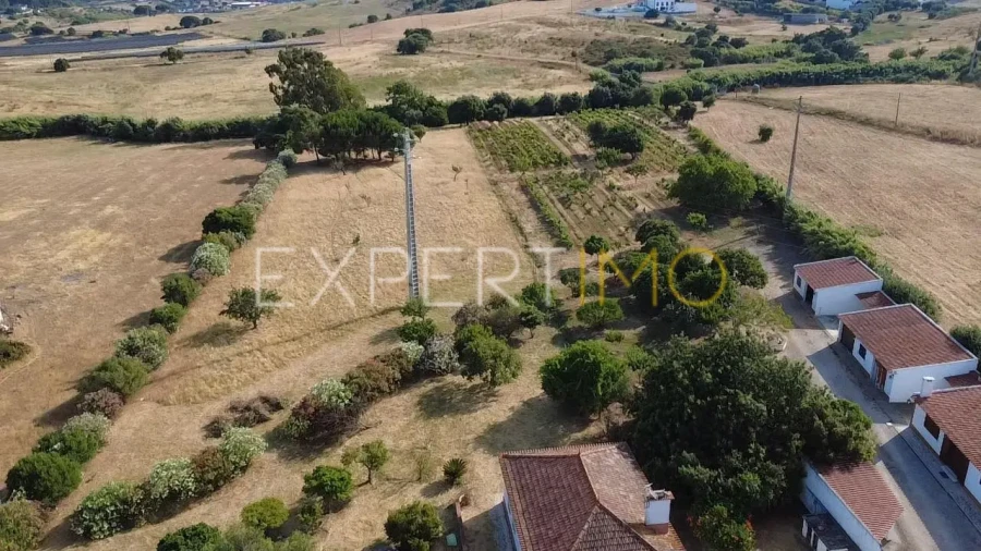 Moradia T4 para Venda em Carregado e Cadafais Foto 2