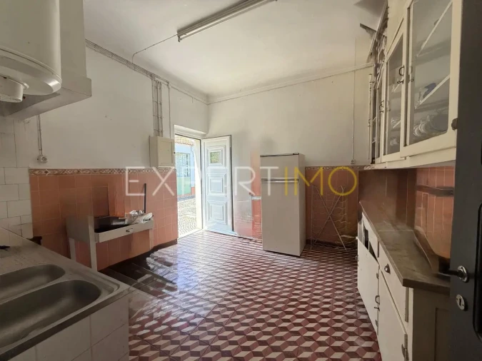 Moradia T4 para Venda em Carregado e Cadafais Foto 13