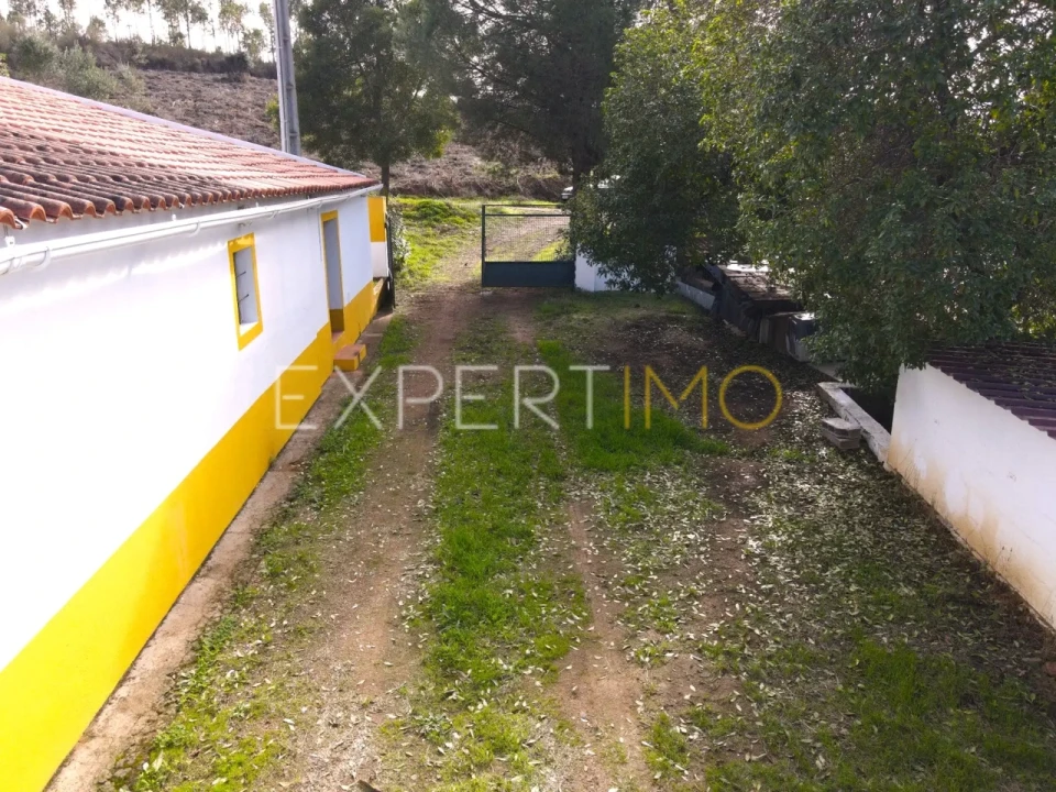 Quinta T4 para Venda em Selmes Foto 4