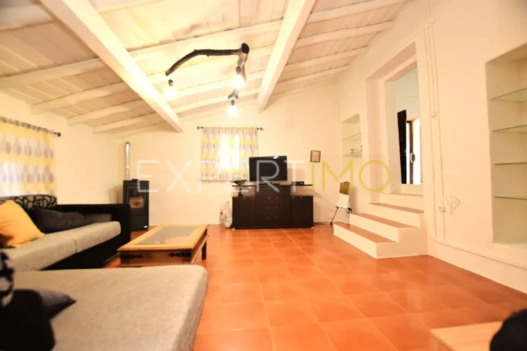 Quinta T4 para Venda em Selmes Foto 8