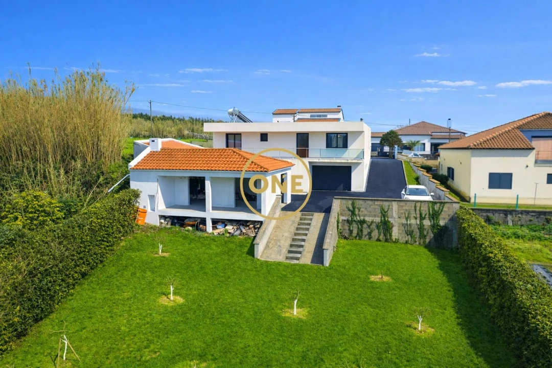 Moradia T3 para Venda em Candelaria Foto 3