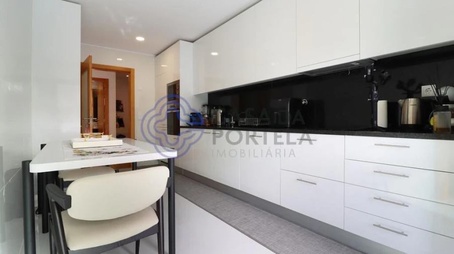 Apartamento T3 para Venda em Moreira Foto 8