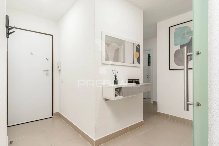 Apartamento T3 para Venda em Corroios Foto 2