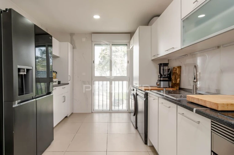 Apartamento T3 para Venda em Corroios Foto 12