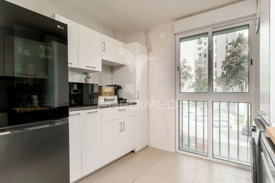 Apartamento T3 para Venda em Corroios Foto 11