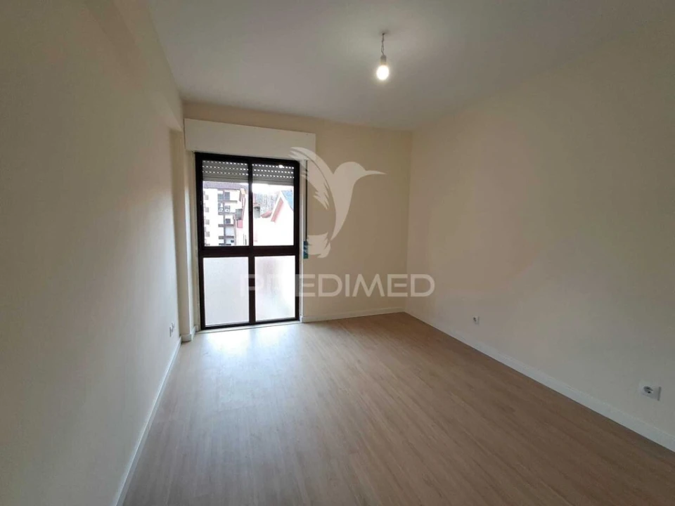 Apartamento T2 para Venda em Algueirão-Mem Martins Foto 15