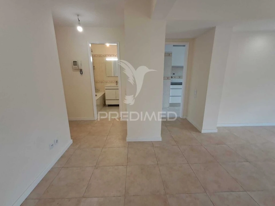 Apartamento T2 para Venda em Algueirão-Mem Martins Foto 4