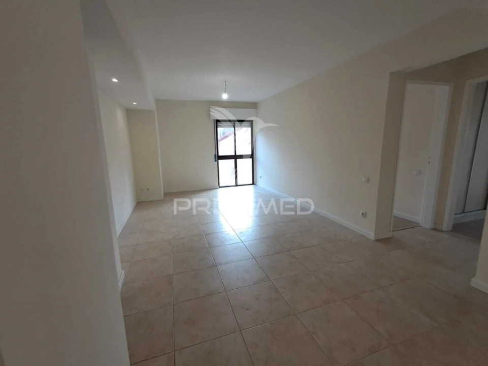 Apartamento T2 para Venda em Algueirão-Mem Martins Foto 5