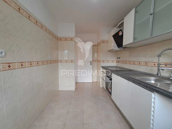 Apartamento T2 para Venda em Algueirão-Mem Martins Foto 8