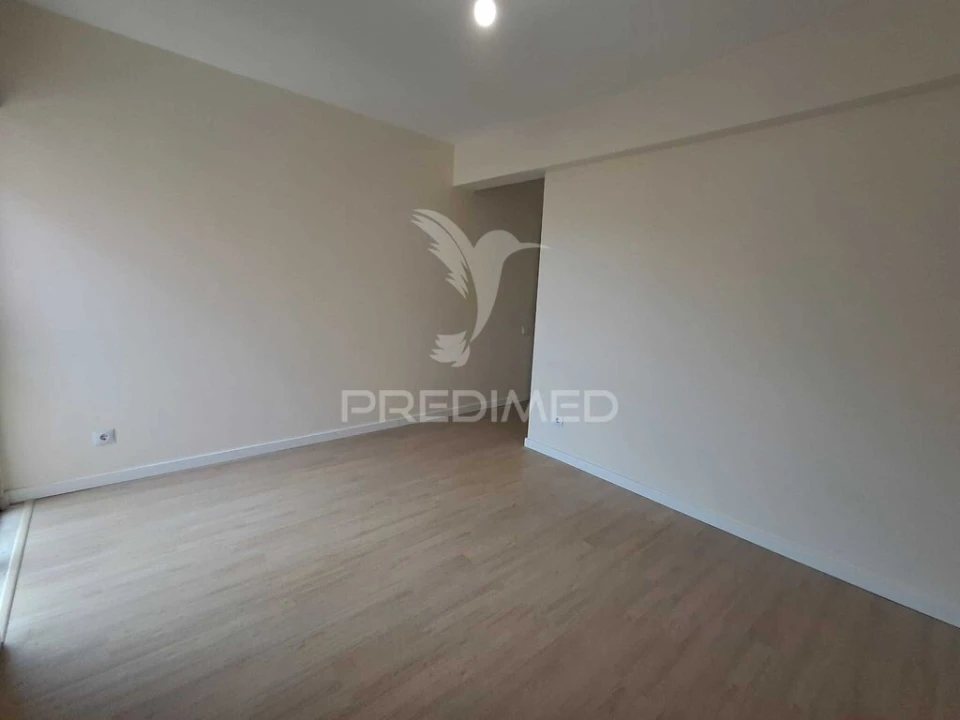 Apartamento T2 para Venda em Algueirão-Mem Martins Foto 11