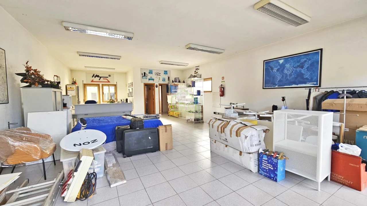 Loja para Venda em Aveleda Foto 6