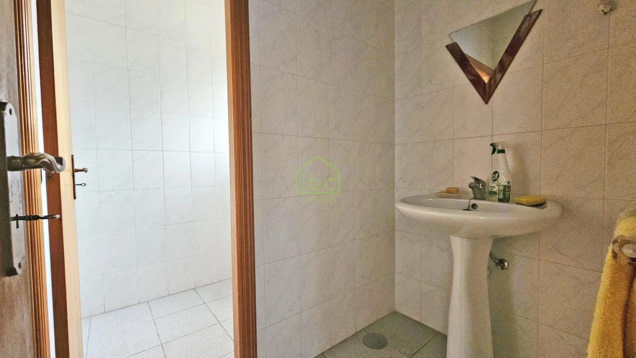 Loja para Venda em Aveleda Foto 18