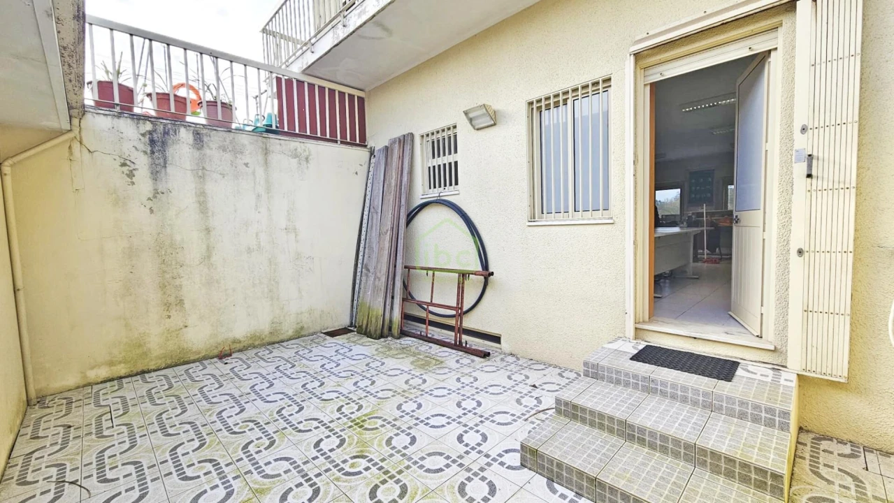 Loja para Venda em Aveleda Foto 19