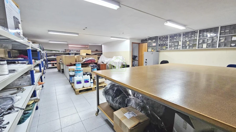 Loja para Venda em Aveleda Foto 8