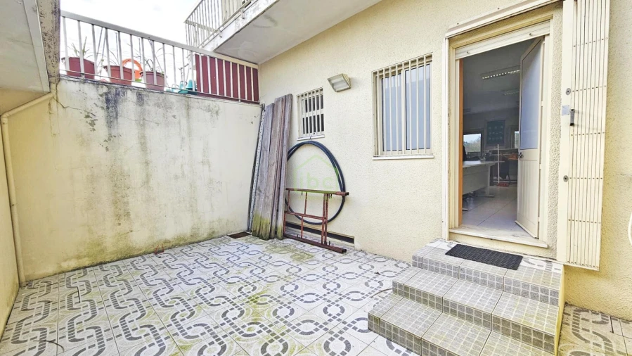 Loja para Venda em Aveleda Foto 19