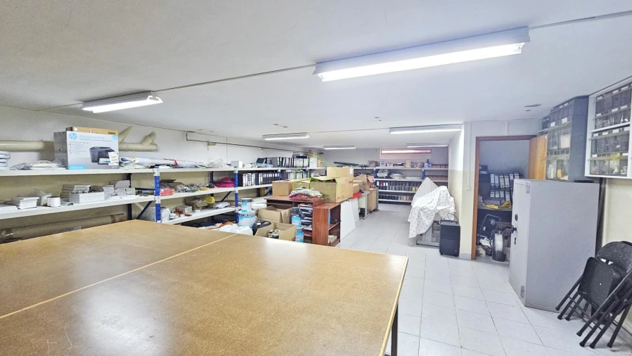 Loja para Venda em Aveleda Foto 12