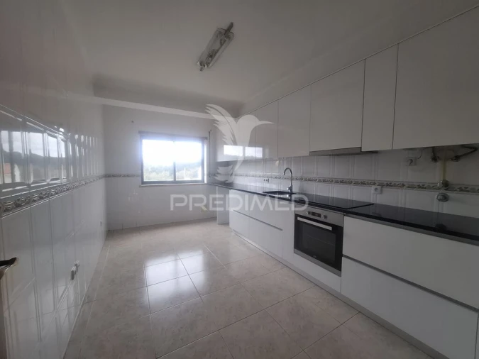 Apartamento T3 para Venda em Alcobaça e Vestiaria Foto 2