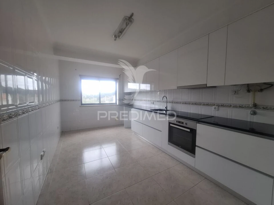 Apartamento T3 para Venda em Alcobaça e Vestiaria Foto 2