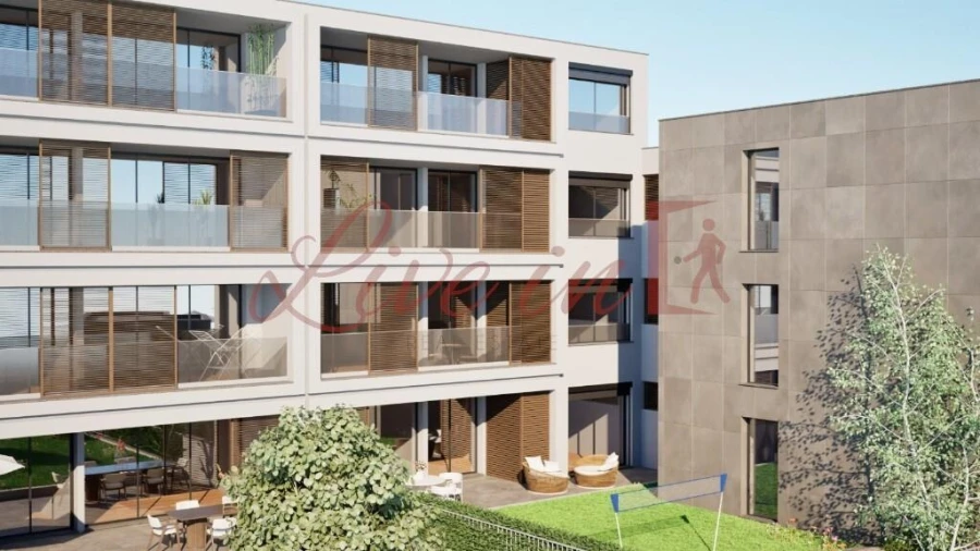 Apartamento T1 para Venda em Estreito de Camara de Lobos Foto 13