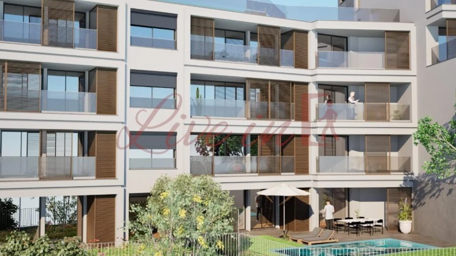 Apartamento T1 para Venda em Estreito de Camara de Lobos Foto 11